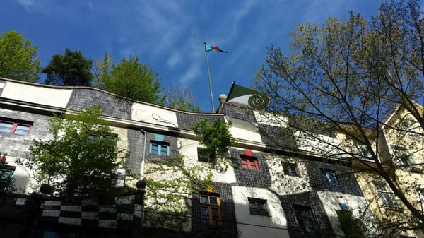 Kunst Haus Wien. Museum Hundertwasser by null