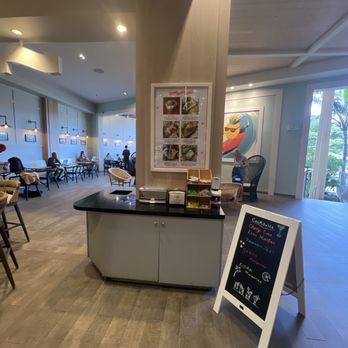 Knots Coffee Roasters - Seat area - Coffee & Tea Near Me - Honolulu, Hawaii Knots Coffee Roasters - Seat area - Coffee & Tea Near Me - Honolulu, Hawaii