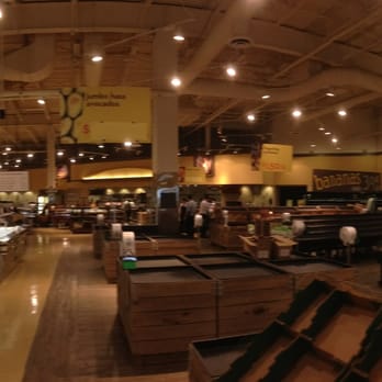 Mariano's - Like the old Dominick's but a little fancier - Grocery Near Me - Gurnee, Illinois