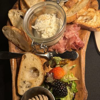 Silo Modern Farmhouse - WHIPPED GOAT CHEESE: Speck | Greens | Green Dirt Farms Whipped Local Cheese | Seasonal Fruit | Grilled Garlic Crostini | Speckman's Honey - New American Near Me - Lenexa, Kansas Silo Modern Farmhouse - WHIPPED GOAT CHEESE: Speck | Greens | Green Dirt Farms Whipped Local Cheese | Seasonal Fruit | Grilled Garlic Crostini | Speckman's Honey - New American Near Me - Lenexa, Kansas