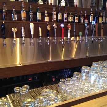CRAFT - Taps, Taps, Taps! - Beer Bar Near Me - Vancouver, British Columbia
