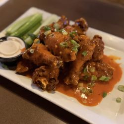 Teschner's Tavern - Teschner's tang wings!