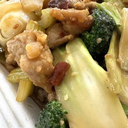 House Chow Mein, Kung Pao Chicken, Beef and Broccoli