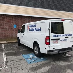 Cohasset Lobster Pound - The driver verbally abused someone that asked them not to park in this space...