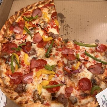 Bob & Tony's Pizza - Everything pizza - Pizza Near Me - Estes Park, Colorado