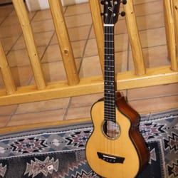 Pimentel Guitars - Pimentel electric cutaway Uke