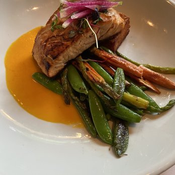 Lindey's - Salmon - New American Near Me - Columbus, Ohio