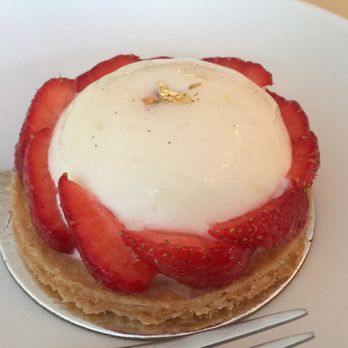 Roselle - Bakeries Near Me - Toronto, Ontario