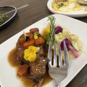 Feast For A King Catering - Caterers Near Me Feast For A King Catering - Caterers Near Me