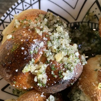 Antonio's Pizza - Deliciously garlicky Garlic Rolls - Pizza Near Me - Fort Lauderdale, Florida