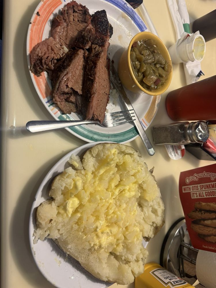 Doc's BBQ Smoke Shack Logo