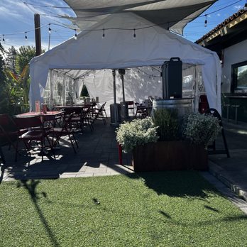 Mothers Tacos - Covered and open air tables - Tacos Near Me - Napa, California Mothers Tacos - Covered and open air tables - Tacos Near Me - Napa, California