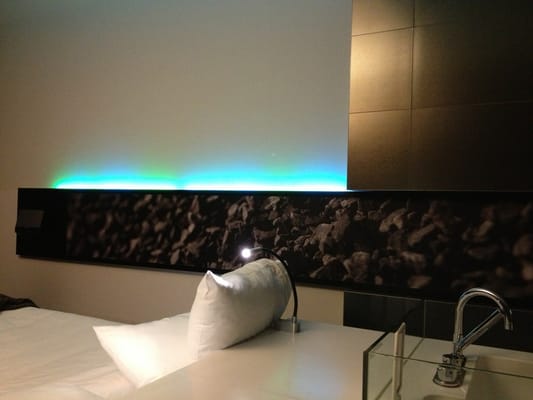 Carbon Hotel - Different Hotels by null