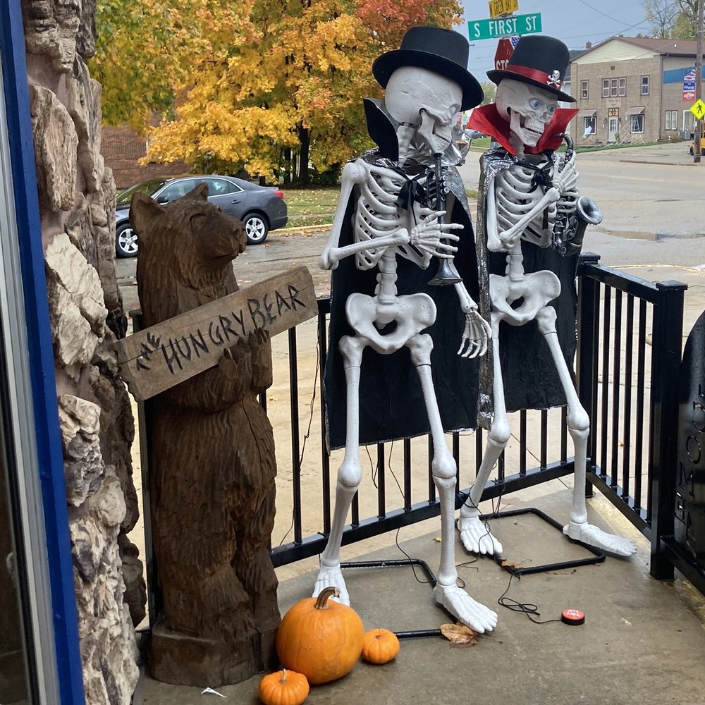 Hungry Bear - Cafe & Catering - Fun Halloween theme outside the restaurant and inside - Cafes Near Me - Bonduel, Wisconsin