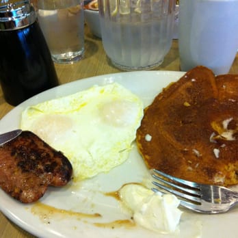 First Watch - Digging into eggs, chicken apple sausage & pumpkin pancake (seasonal) - Cafes Near Me - Indianapolis, Indiana
