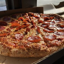 Comino's Pizza - Awesome!!!