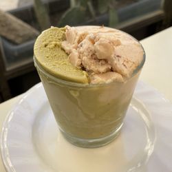 Comis Ice Cafe Caffetteria - Granita (3,50€); pistacchio and mandorla.