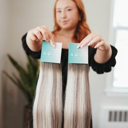 Très Chic Hair Designs & Day Spa