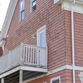East Lynn Construction - google street view of a house - Siding Near Me
