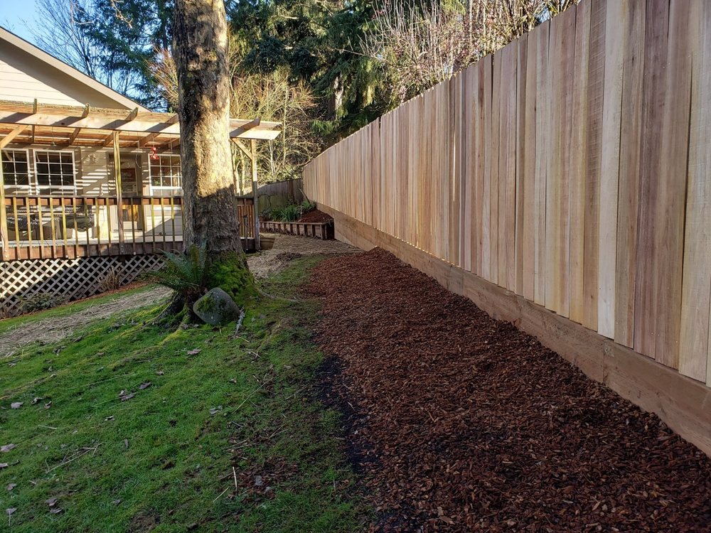 HUCKLEBERRY FENCE AND DECK 13 Reviews Eugene, Oregon Fences