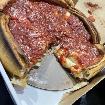 Il Baretto - Chicago Stuffed Deep Dish Pizza - Pizza Near Me - Plantation, Florida Il Baretto - Chicago Stuffed Deep Dish Pizza - Pizza Near Me - Plantation, Florida