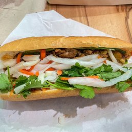 Lemongrass Grilled Chicken Banh Mi