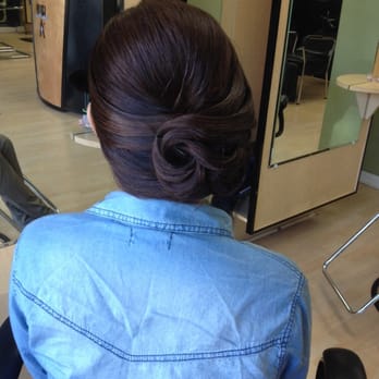 Alta-Moda Salon - Hair Salons Near Me - Oxnard, California