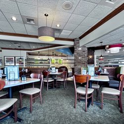 Perkins American Food - Dining area