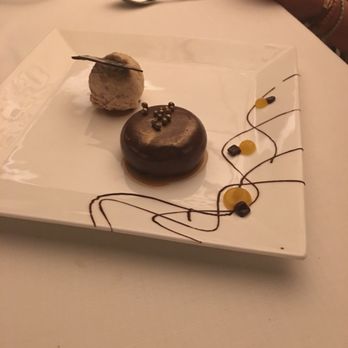 Agua - Homemade peanut butter ice cream - Mediterranean Near Me - Cabo San Lucas, BCS
