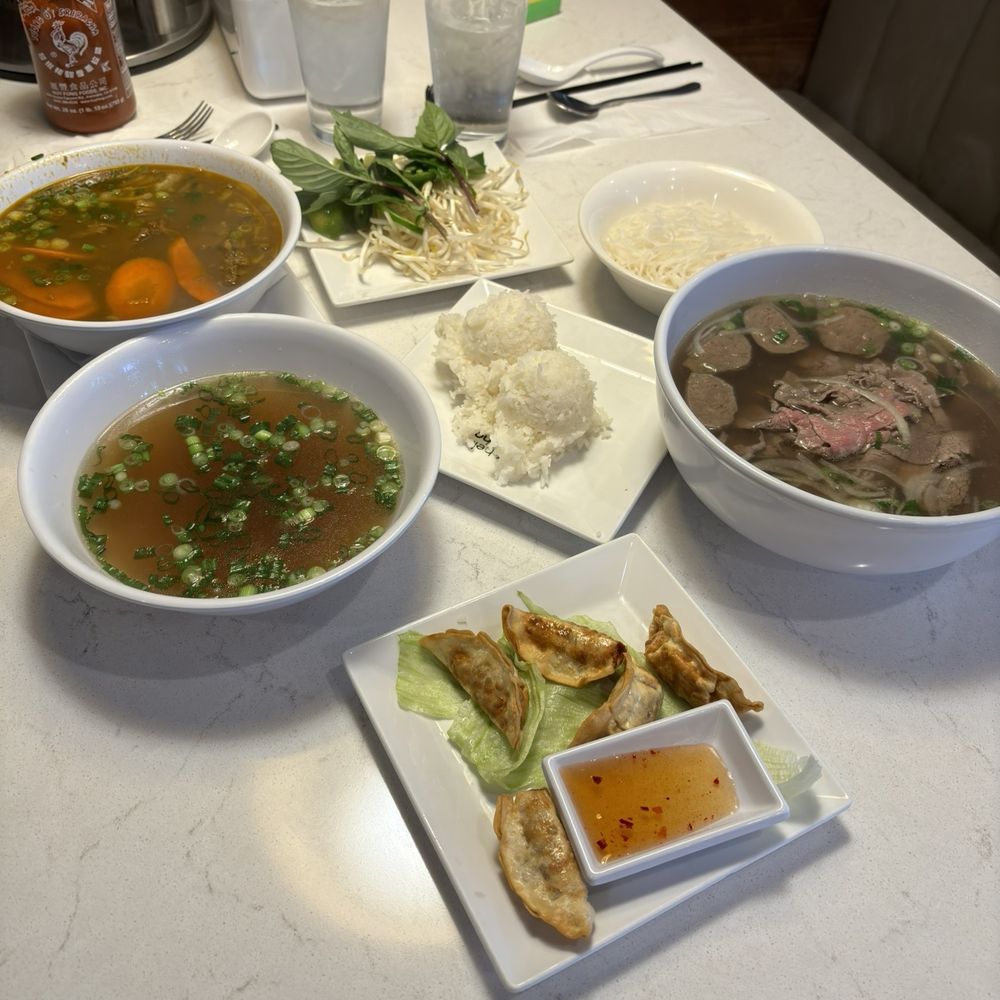 Hello Pho - Lunch is beef stew with the special pho and some potstickers. With an extra broth and noodles. - Vietnamese Near Me - Puyallup, Washington Hello Pho - Lunch is beef stew with the special pho and some potstickers. With an extra broth and noodles. - Vietnamese Near Me - Puyallup, Washington