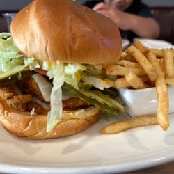 The Shop Ardsley - Fried Chicken Burger