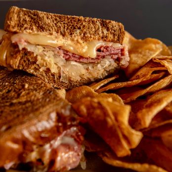 Hound Song Brewing - Reuben and chips - Breweries Near Me - Columbus, Texas Hound Song Brewing - Reuben and chips - Breweries Near Me - Columbus, Texas