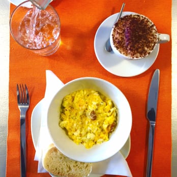 Le Bistroy - Scrambled eggs with a cappuccino - French Near Me - Nice, 06 Le Bistroy - Scrambled eggs with a cappuccino - French Near Me - Nice, 06