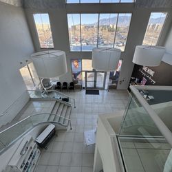 Paul Mitchell The School - Entrance from 2nd floor