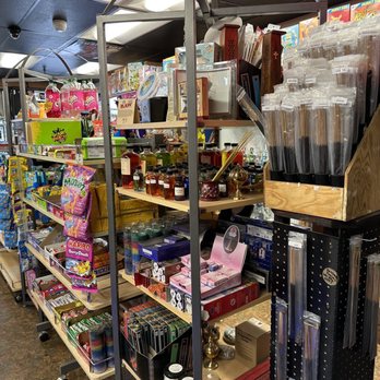 Cig City Smoke Shop - 12/2022 - Tobacco Shops Near Me - Northridge, California Cig City Smoke Shop - 12/2022 - Tobacco Shops Near Me - Northridge, California