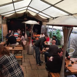 The Lansdown - Packed out garden for Sunday Linch