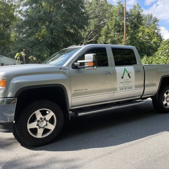 Atlanta Junk Removal Services - Atlanta Junk Removal Services Truck. - Junk Removal & Hauling Near Me Atlanta Junk Removal Services - Atlanta Junk Removal Services Truck. - Junk Removal & Hauling Near Me