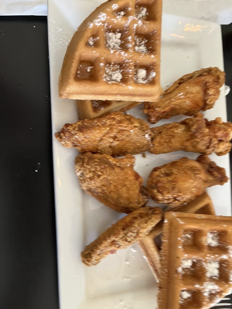 GEECHIE’S SOUTHERN STYLE RESTAURANT Updated November 2024 67 Photos