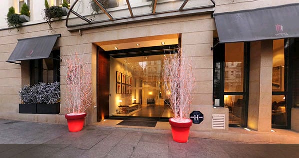 Select Hotel by null