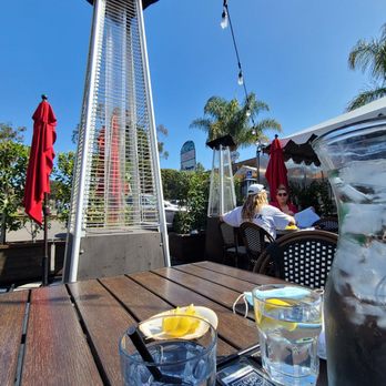 Le Papagayo - Breakfast & Brunch Near Me - Encinitas, California Le Papagayo - Breakfast & Brunch Near Me - Encinitas, California