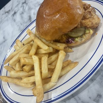 Hemma Hemma - Pimento fried chicken sandwich - Breakfast & Brunch Near Me - Kansas City, Missouri Hemma Hemma - Pimento fried chicken sandwich - Breakfast & Brunch Near Me - Kansas City, Missouri
