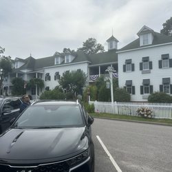 The Roanoke Island Inn - Roanoke Island Inn facing the front of the building.