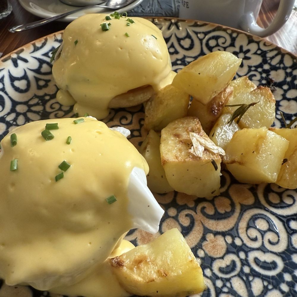 Florentine Benedict - delicious! Florentine Benedict - delicious!
