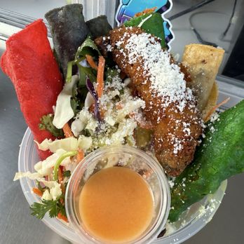 Taquitos La Chata - Up close them taquitos with jalapeño poppers - Food Trucks Near Me - Santa Ana, California Taquitos La Chata - Up close them taquitos with jalapeño poppers - Food Trucks Near Me - Santa Ana, California