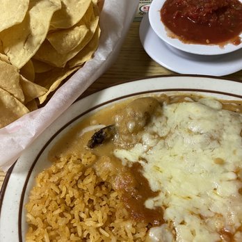 Buelna’s Grill - Chile relleno, cheese enchilada, Spanish rice and chips and salsa. Delicious!!! - Persian/Iranian Near Me - Tehachapi, California