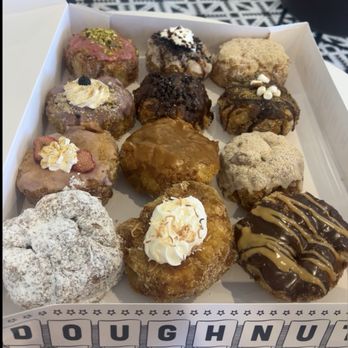 Parlor Doughnuts - Dozen specialty - Donuts Near Me - Wentzville, Missouri