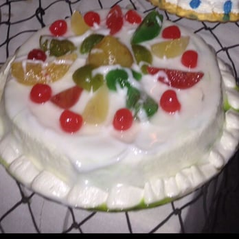 Sal and Jerry's Bakery - The best of the best cannoli cake around, and better than most in Italy. This stuff is dangerous - Bakeries Near Me - Brooklyn, New York