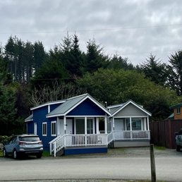 House C10 House C10