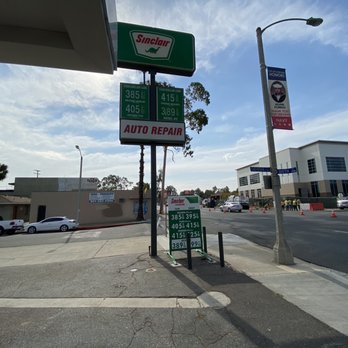 Sinclair- Corona - Gas Stations Near Me - Corona, California