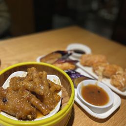 Steamed Chicken Feet